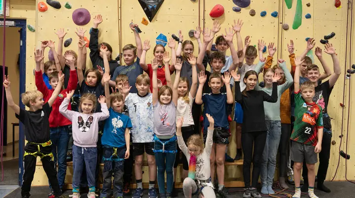 Gruppenbild unserer Kinder der Vereinsklettergruppe. | © DAV-WR