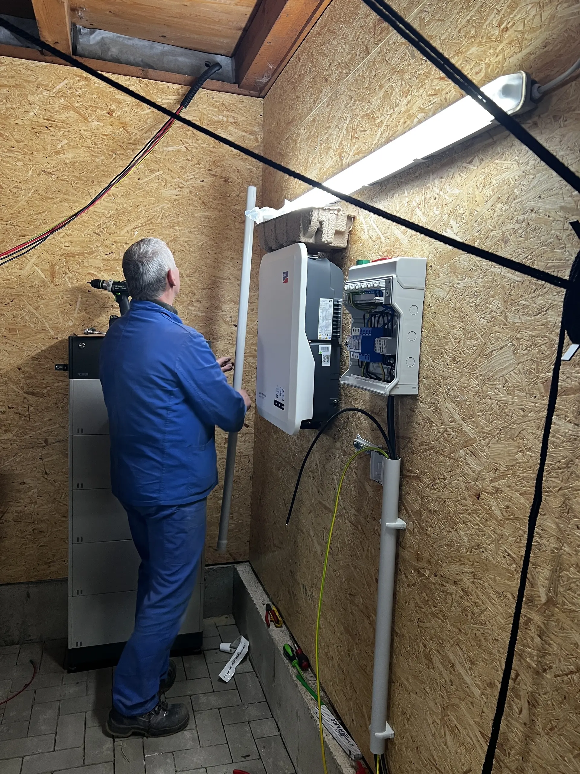 Installation der PV Anlage | © DAV-WR