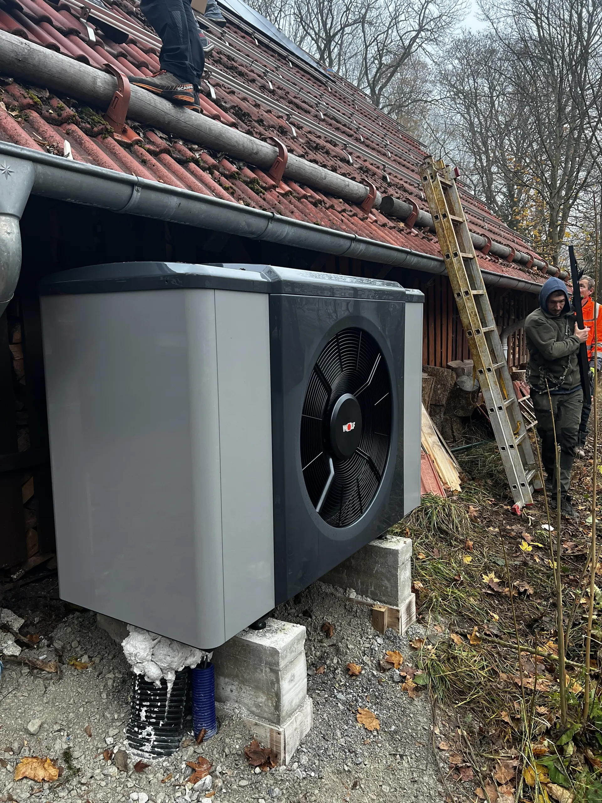 Installierte Wärmepumpe | © DAV-WR